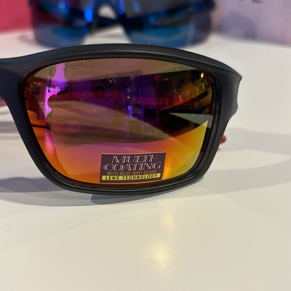 ♥️Sunglass Bundle♥️ - Picture 3 of 3